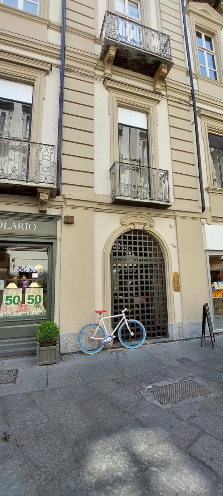 Acadamis - Garibaldi 9 Bis - Piazza Castello Apartment Торино Екстериор снимка